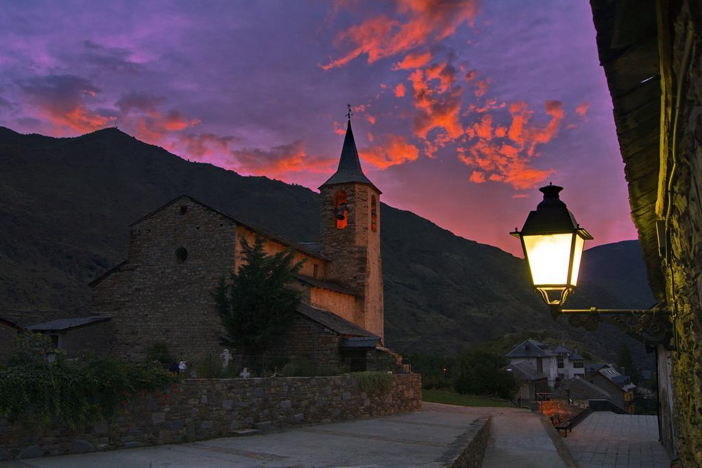 Apartaments El Ribal Valencia D'Aneu Rum bild