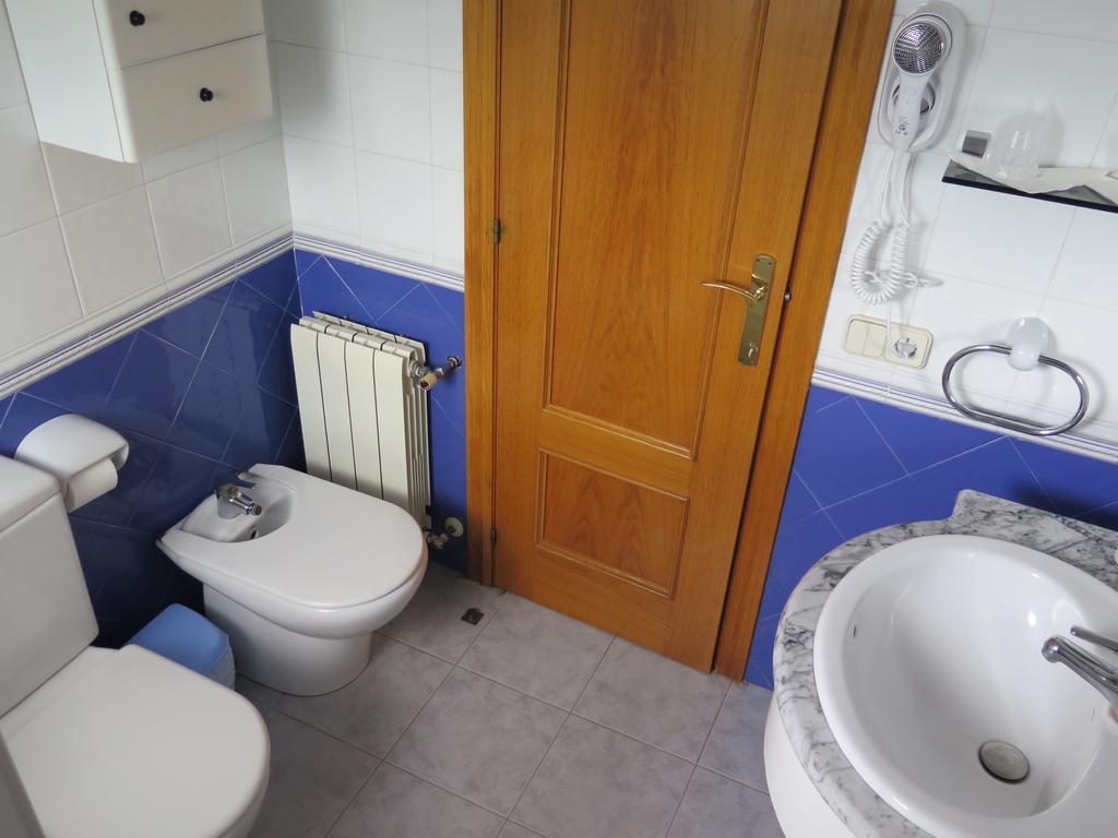 Apartaments El Ribal Valencia D'Aneu Exteriör bild